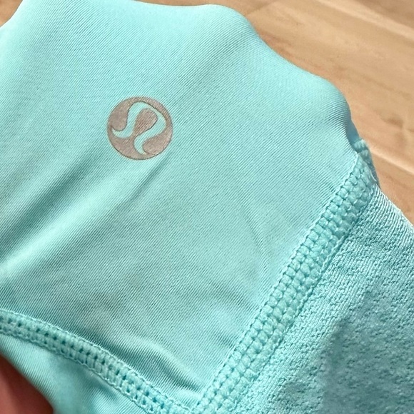 Lululemon Women's Blue Long Sleeve Top Shirt - Picture 4 of 5